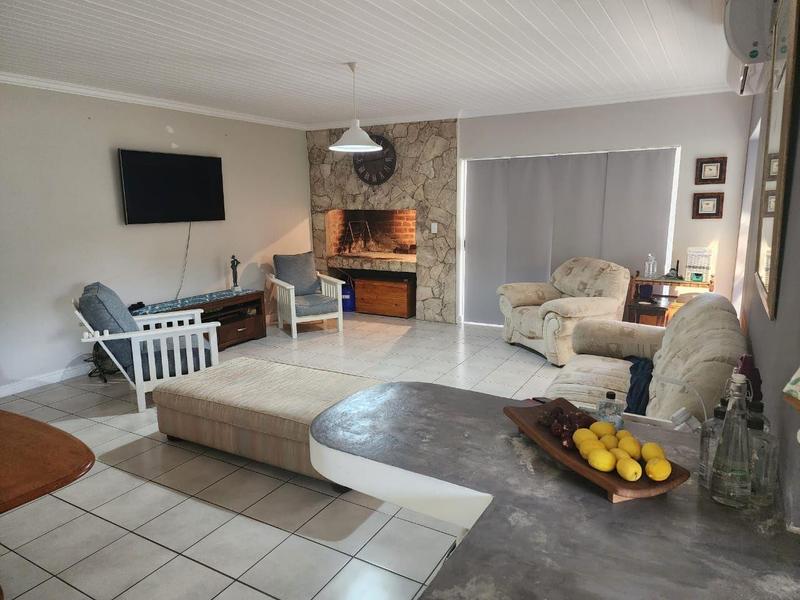 3 Bedroom Property for Sale in Stilbaai Wes Western Cape